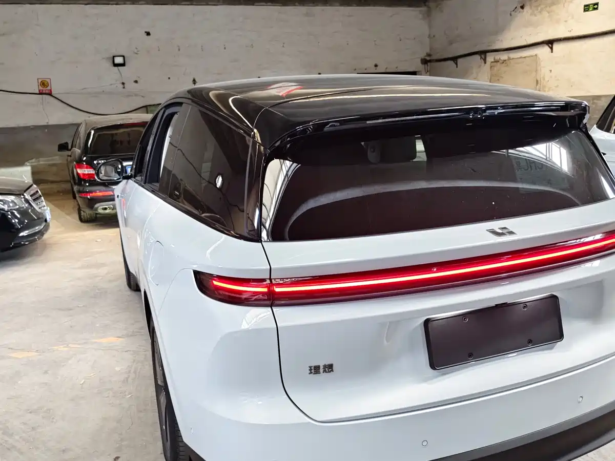 Li Auto Li i8 2026