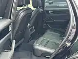 Photo 6 - Porsche Cayenne