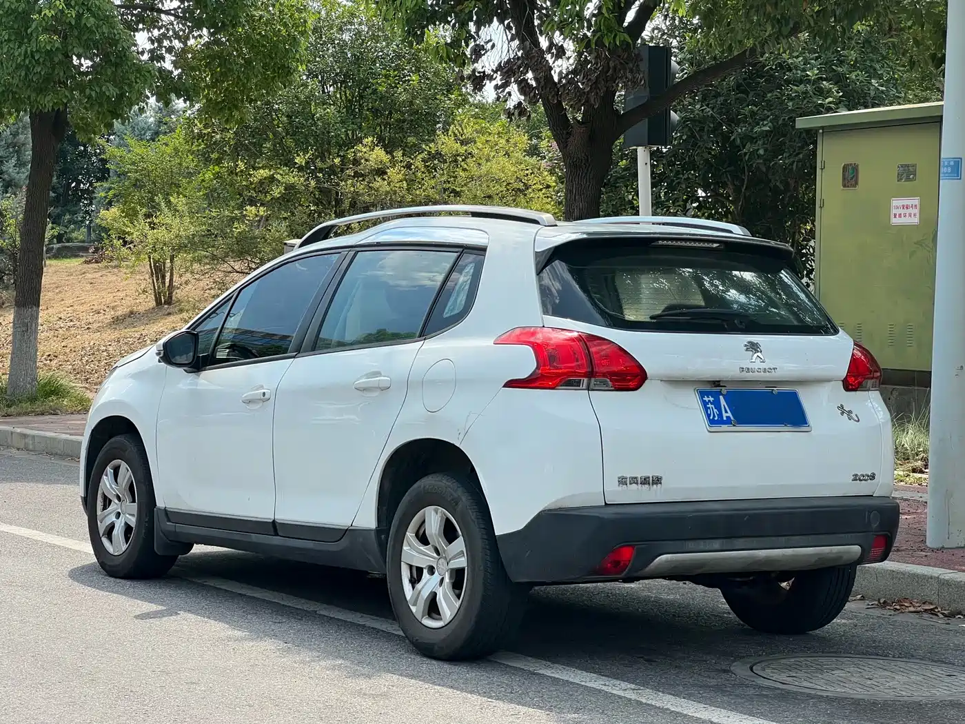 Peugeot 2008 2014 2014 1.6L Automatic Trend Edition