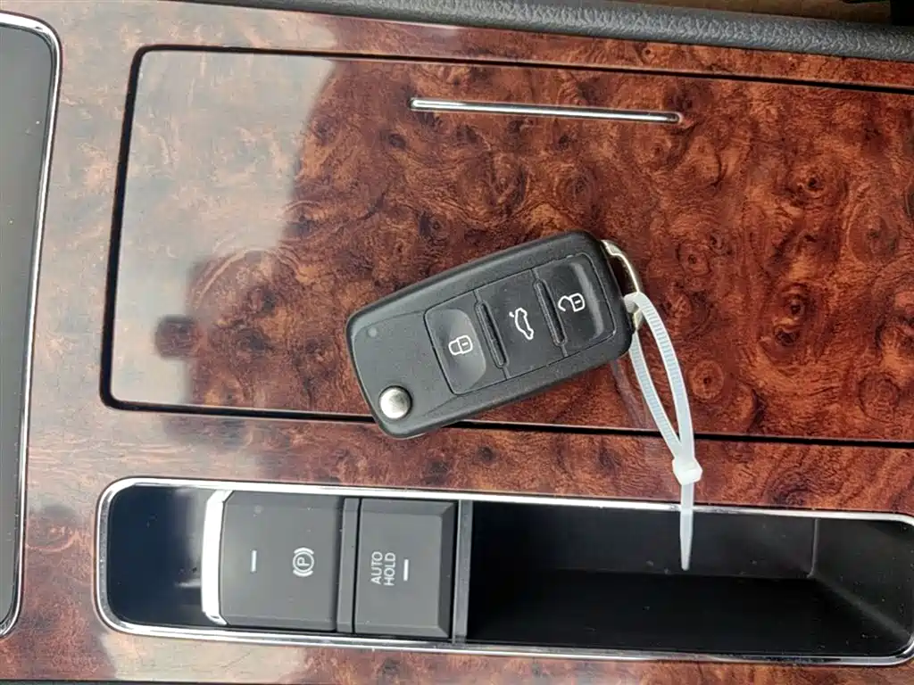 Volkswagen Passat 2014 1.8TSI DSG Executive Edition фото 9