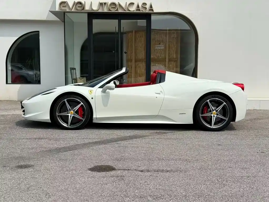 Ferrari 458 2015 2013 4.5L Spider