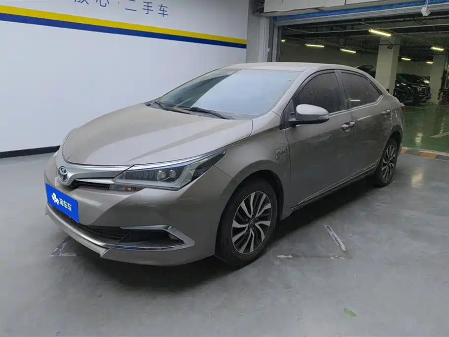 Toyota Corolla 2017 Facelift Hybrid 1.8L E-CVT Elite Edition