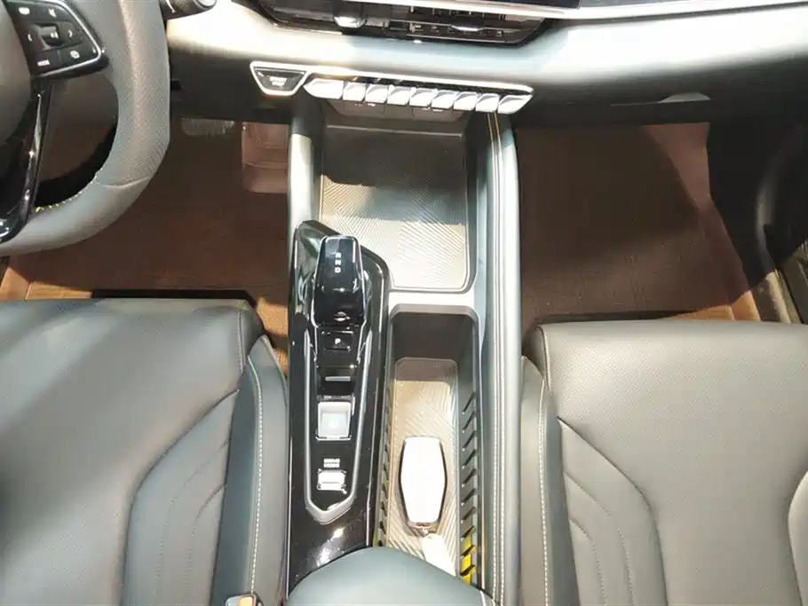 GEELY AUTOMOBILE BINYUE