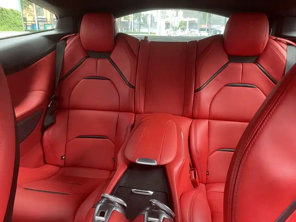 Ferrari GTC4Lusso 2020 2017 3.9T V8