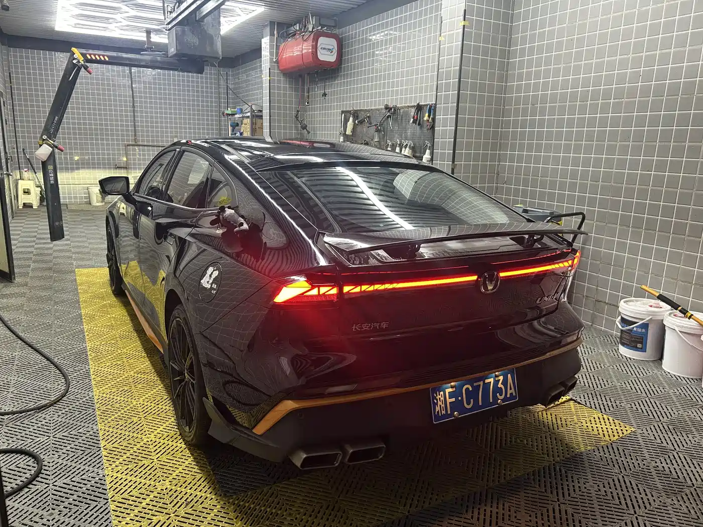 Changan UNI-V 2025 2025 1.5T 500Bar Premium Sport Model