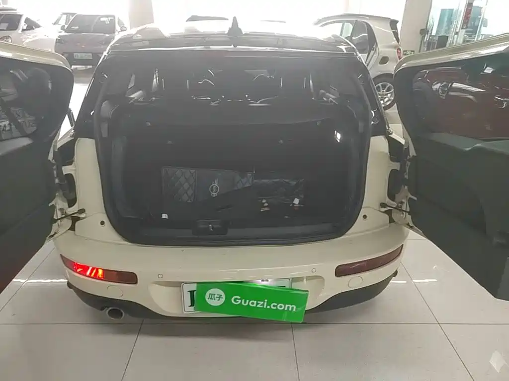 Фото 19 - MINI CLUBMAN