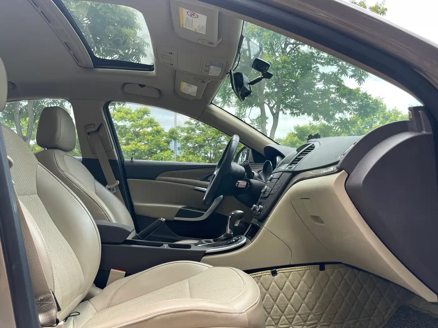 Buick Regal 2012 Model 2.0L Comfort фото 15