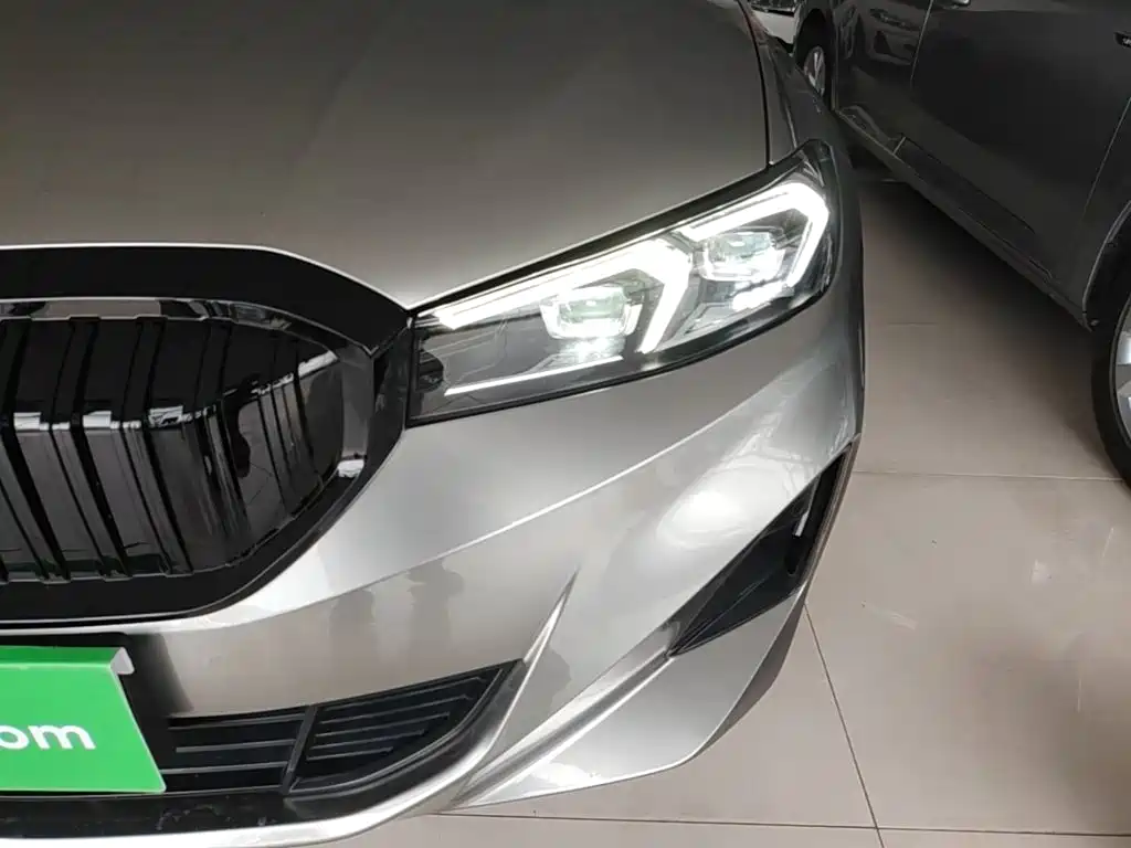 BMW i3 2022 2022 eDrive 35 L