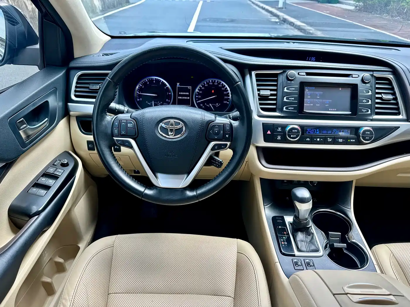 Toyota Highlander 2018 2.0T 4WD Luxury 7-seater China VI фото 24