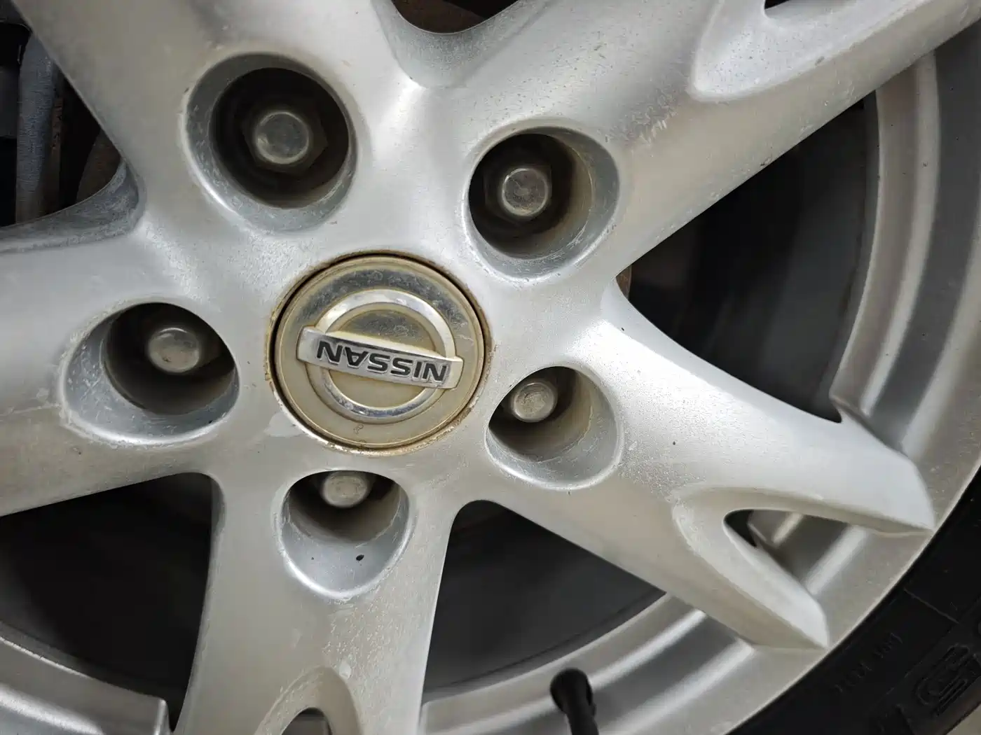 Nissan Qashqai 2012 2012 2.0XL Fire CVT 2WD