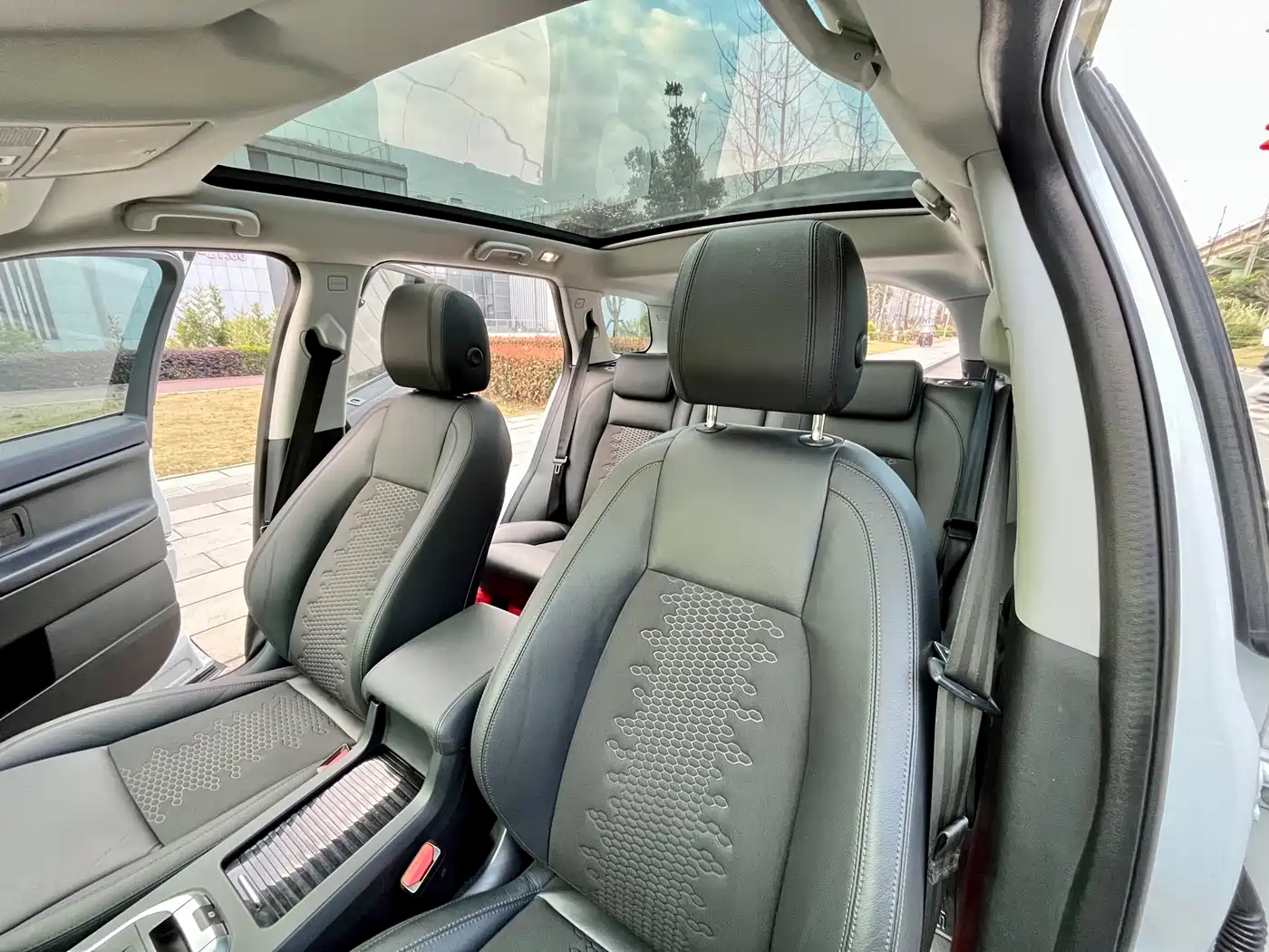 Land Rover Discovery Sport 2019 240PS PURE Edition China V фото 8