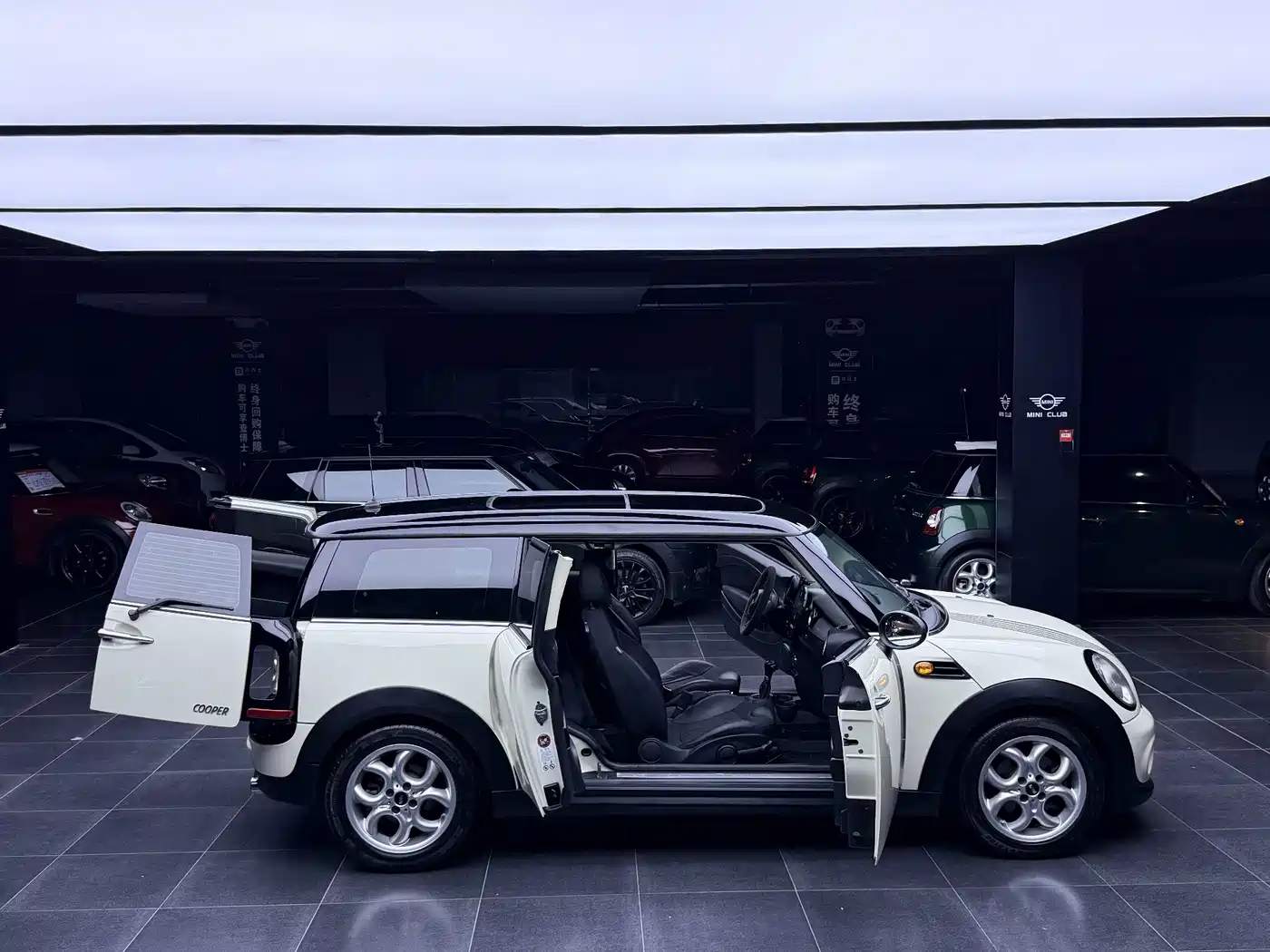 MINI CLUBMAN 2013 2011 1.6L COOPER Fun