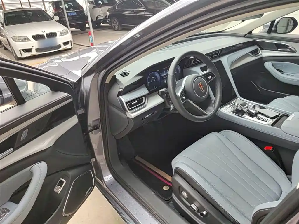 Hongqi H5 PHEV 2025 170 Super Hybrid Edition фото 16