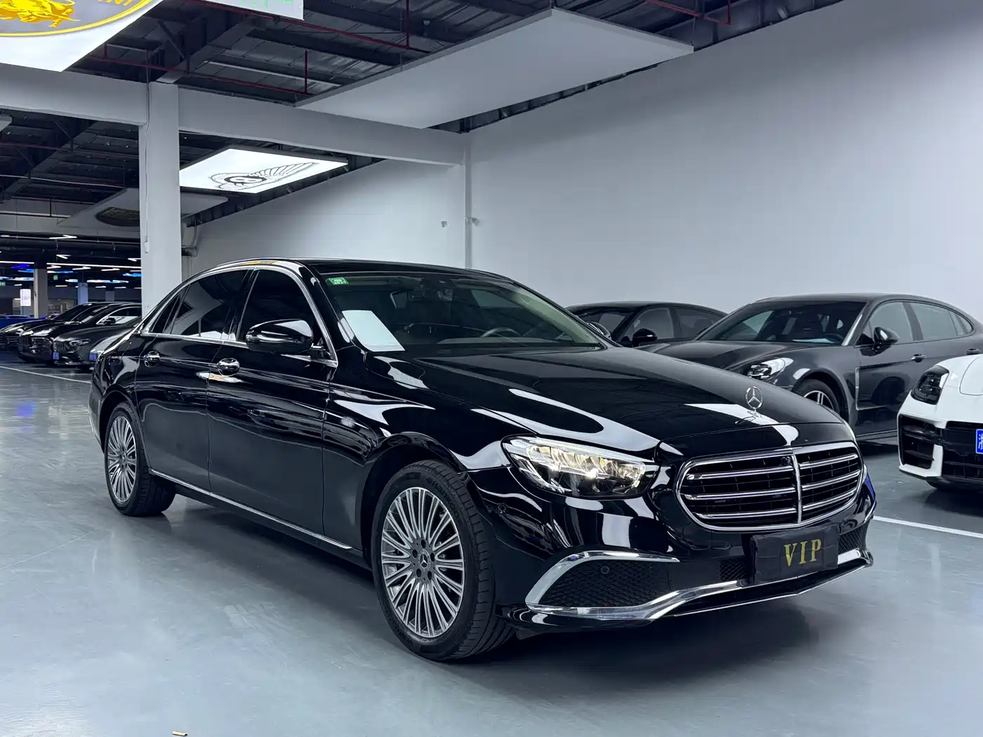 Mercedes-Benz E-Class 2023 E 300 L Luxury фото 3