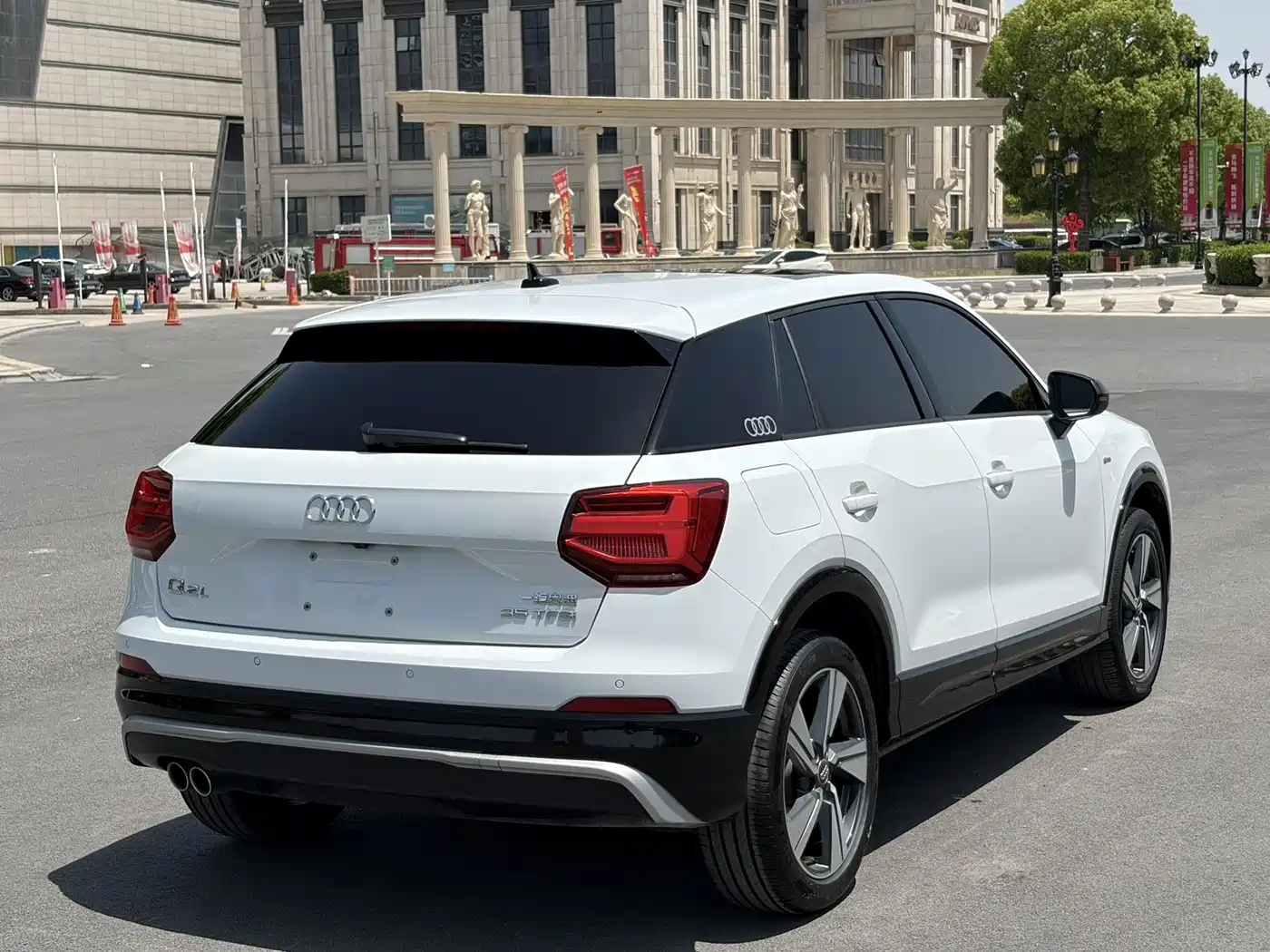 Audi Q2L 2021 Model 35 TFSI Fashion Dynamic фото 9