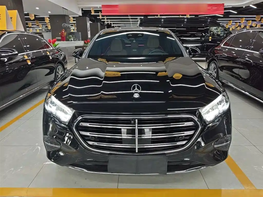 Mercedes-Benz E-Class 2024 E 300 L Fashion фото 3