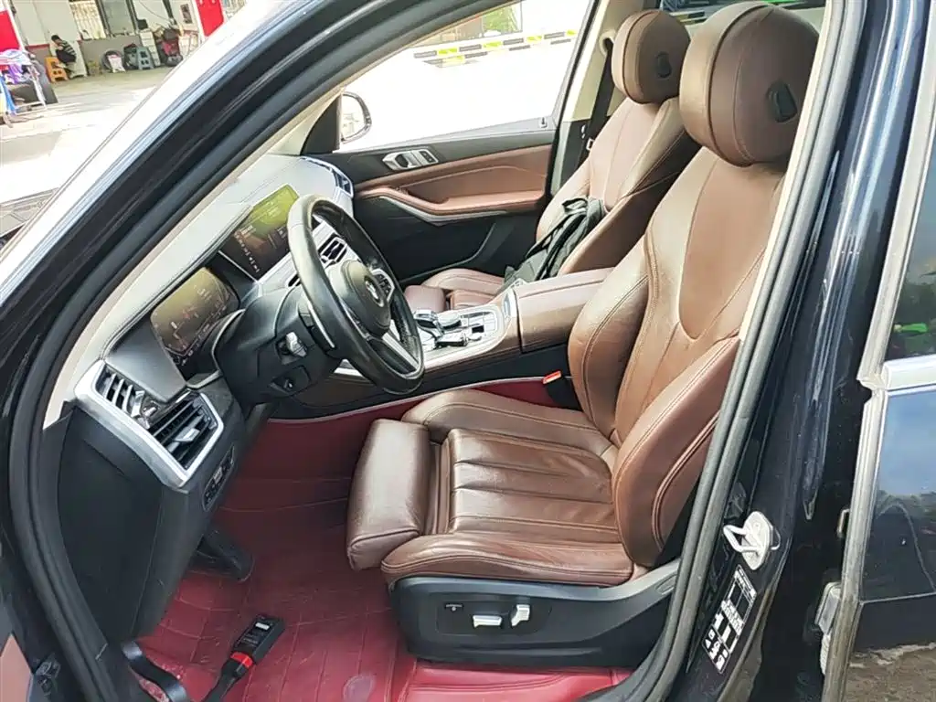 BMW X5 (Import) 2020 xDrive30i M Sport Package фото 15