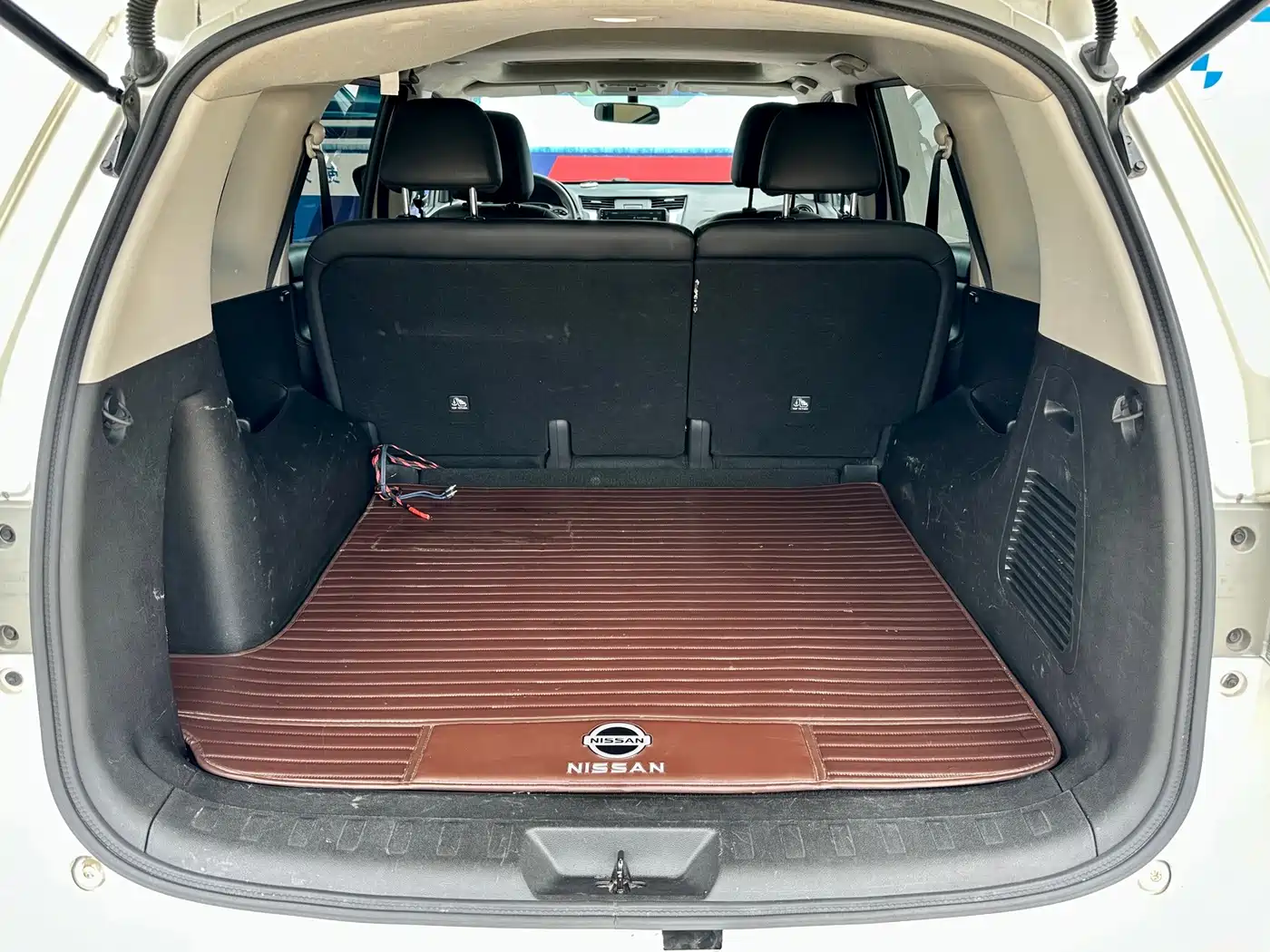 Nissan Terra 2020 2020 2.5L XL Upper Automatic 2WD Luxury Edition
