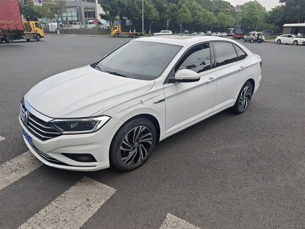 Volkswagen Sagitar 2021 280TSI DSG Surpassing Edition фото 7