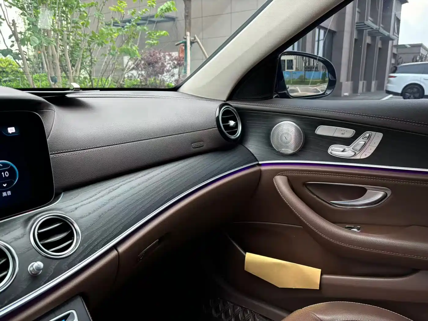 Mercedes-Benz E-Class 2023 E 300 L Luxury фото 15