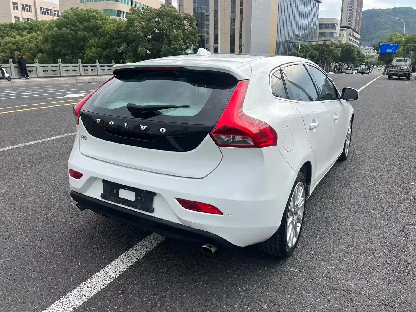 Volvo V40 2013 2014 2.0T Zhiya Edition