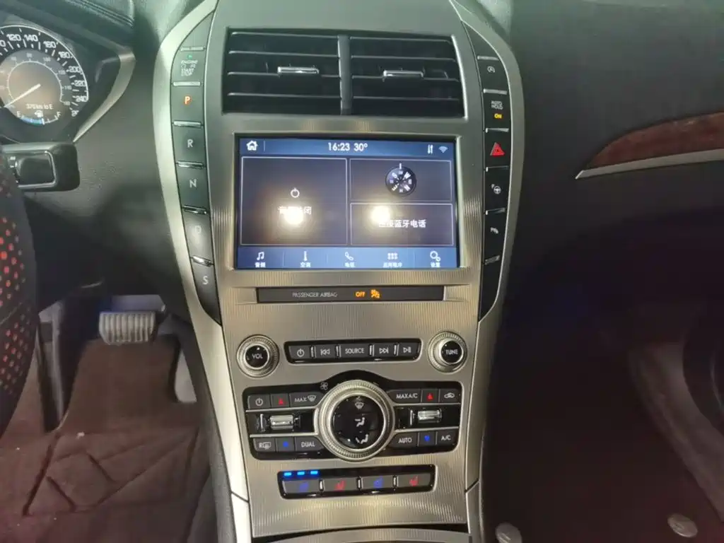 Lincoln MKZ 2023 2019 2.0T Zunya Edition China VI