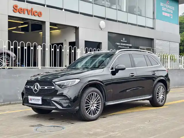 MERCEDES-BENZ GLC