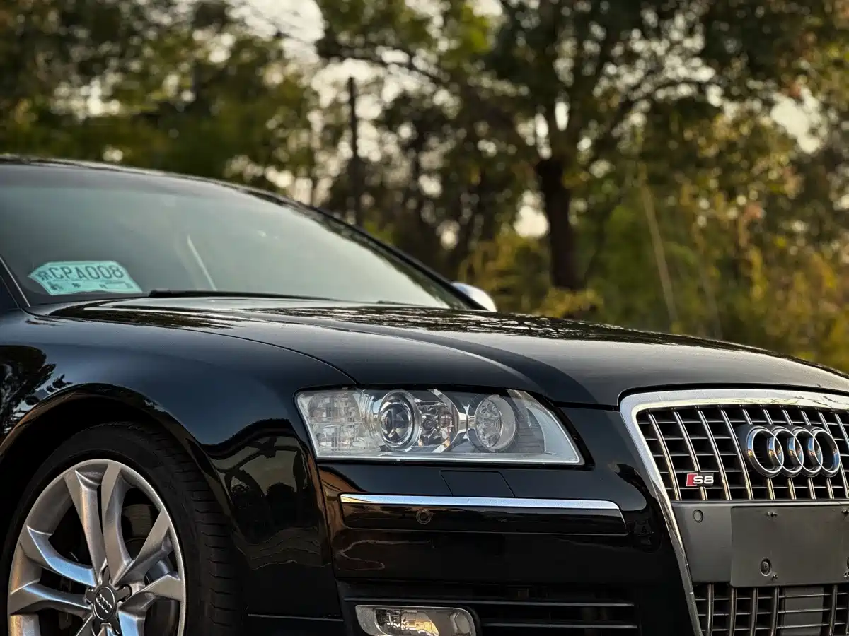 Audi S8 2008 2008 Model S8 5.2FSI quattro