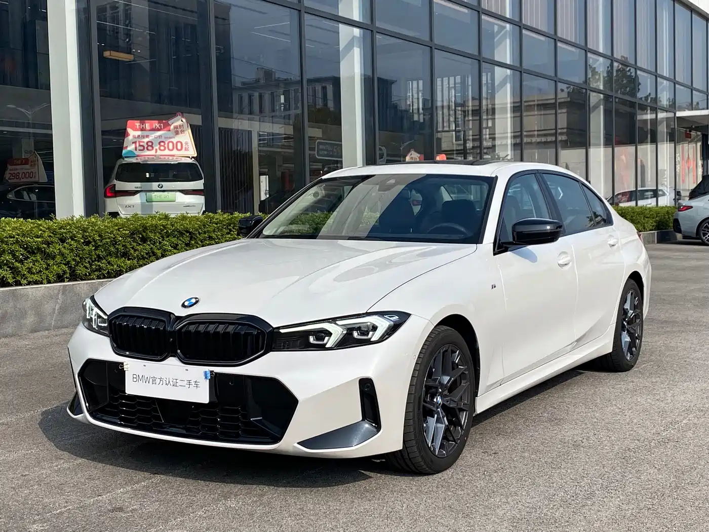 BMW 3 Series 2025 330Li M Sport Night Edition