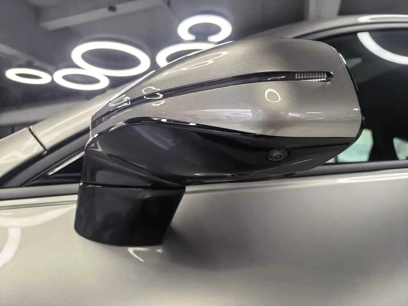 Lexus ES 2025 Model 300h Base Version фото 19