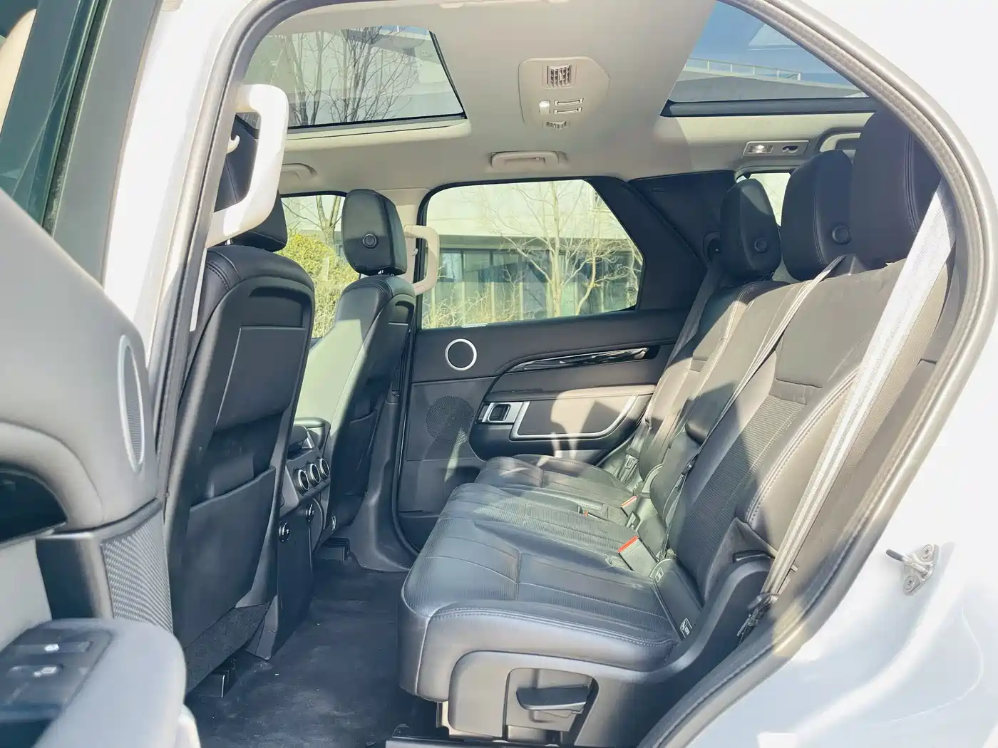 Land Rover Discovery 2020 3.0 SC V6 SE фото 10