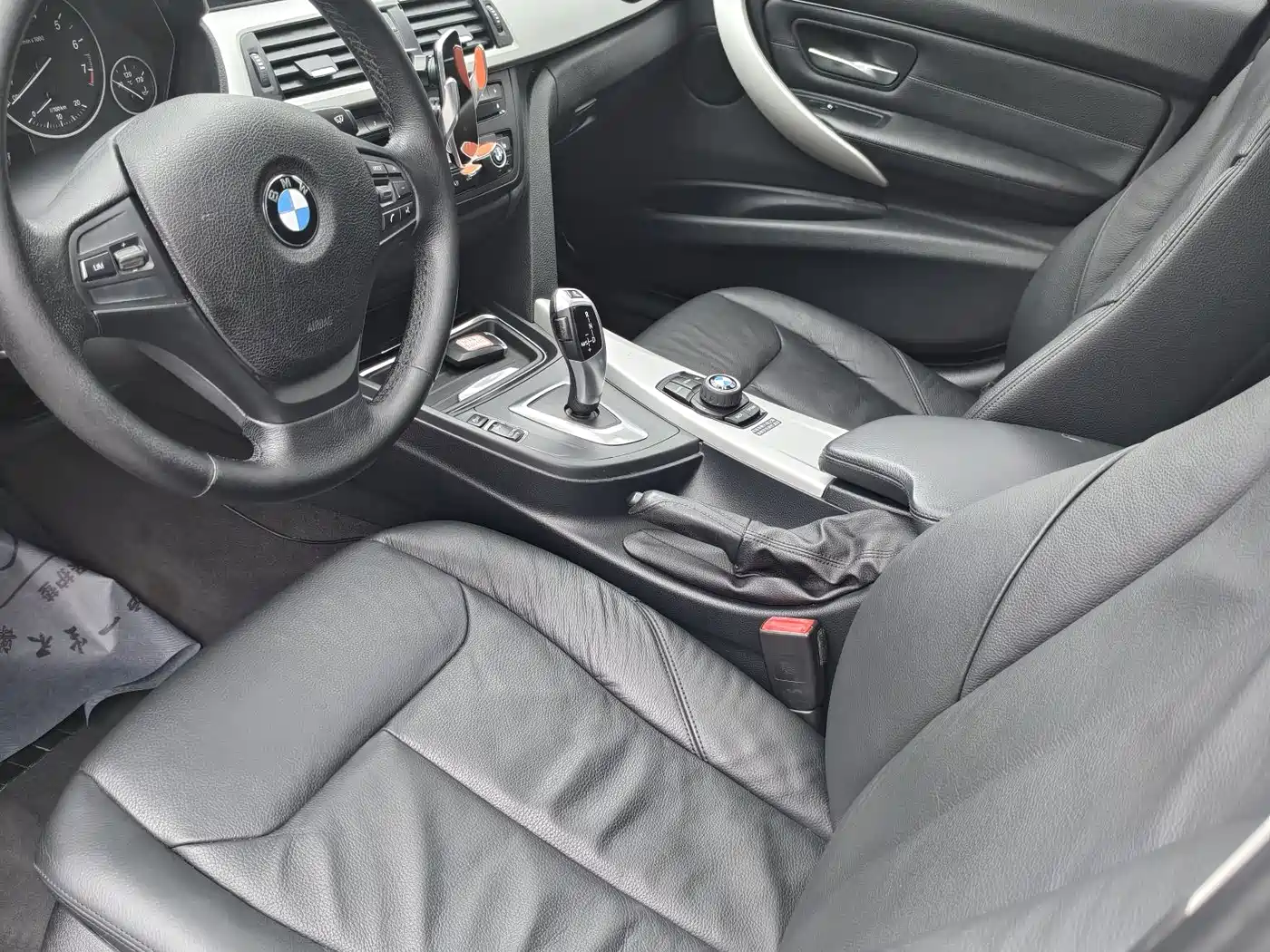 BMW 3 Series 2013 320i Sport Line фото 8