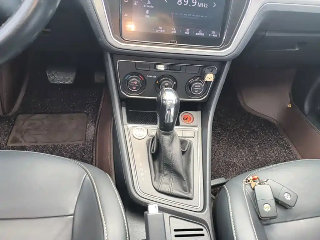 Volkswagen Lavida Tour 2019 2017 180TSI DSG Comfort Edition