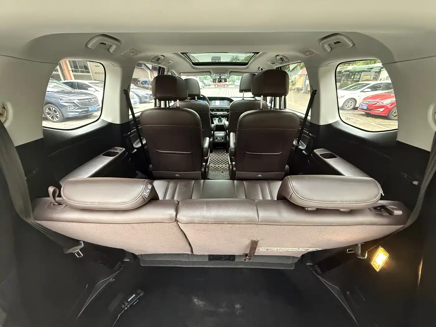 GAC Trumpchi Trumpchi M6 2019 270T Automatic Honor (6-seater) China V фото 8