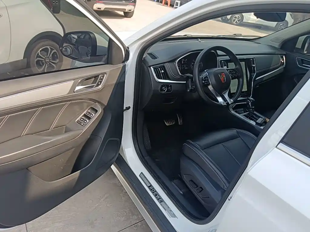 Roewe RX5 2017 2016 20T 2WD Automatic Internet Smart Edition