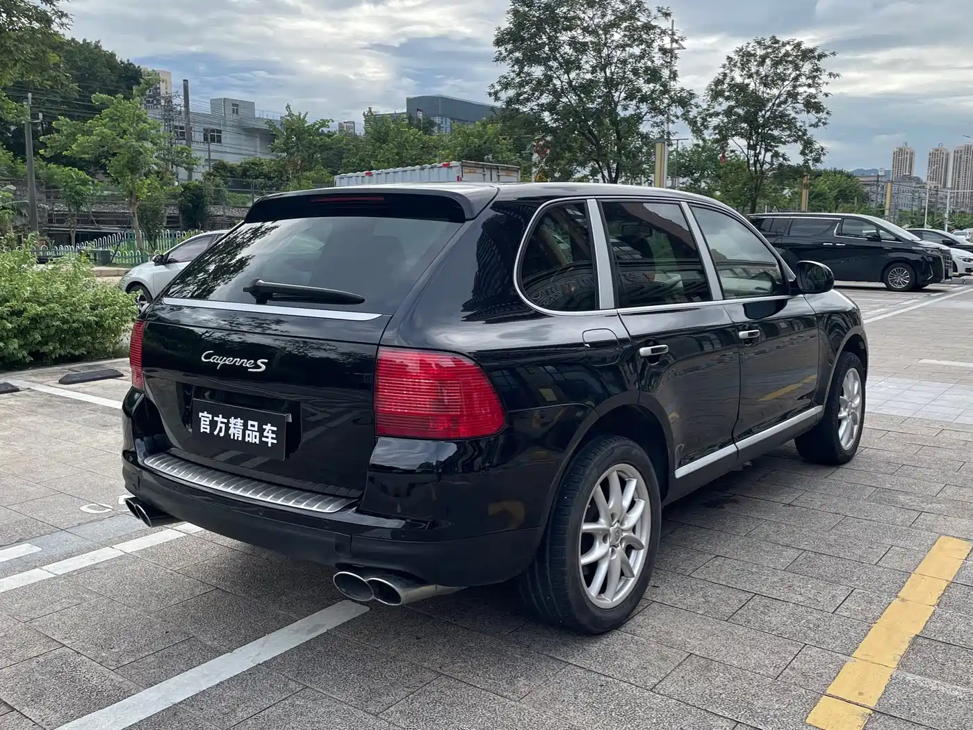 Photo 9 - Porsche Cayenne