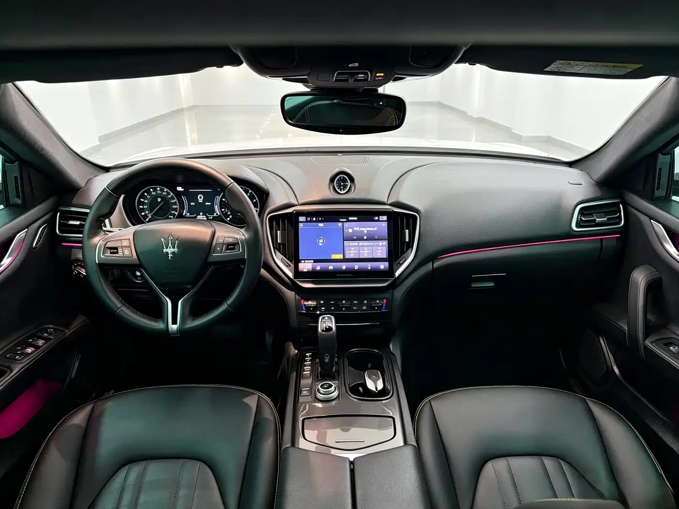 Фото 4 - Maserati Ghibli