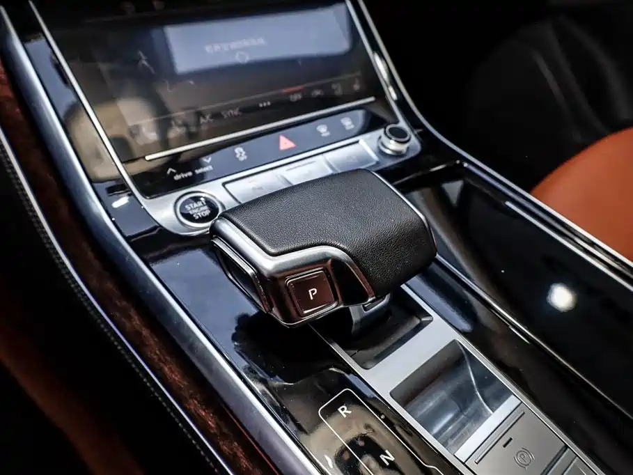 Audi Q7 2023 45 TFSI quattro S line Sport фото 20
