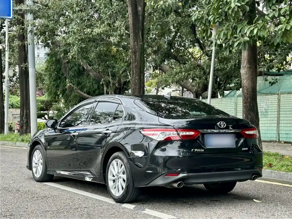 Toyota Camry 2021 2.0G Luxury Edition фото 8