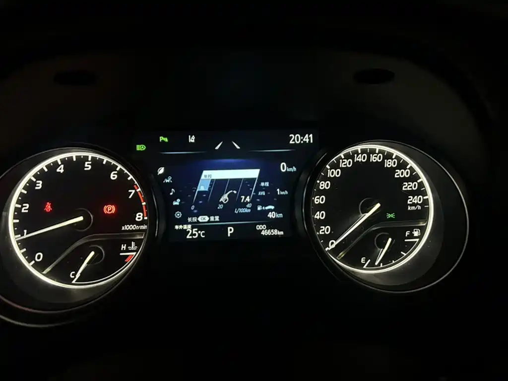 Toyota Camry 2021 2.0G Luxury Edition фото 5