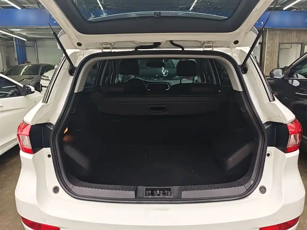 GAC Trumpchi Trumpchi GS4 2017 200T G-DCT 2WD Elite фото 19
