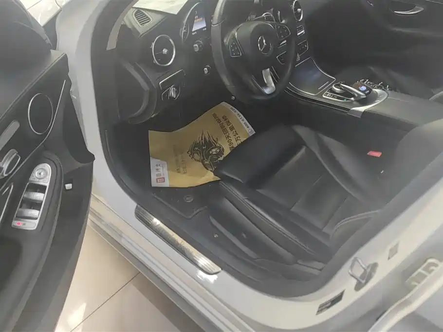 MERCEDES-BENZ C CLASS