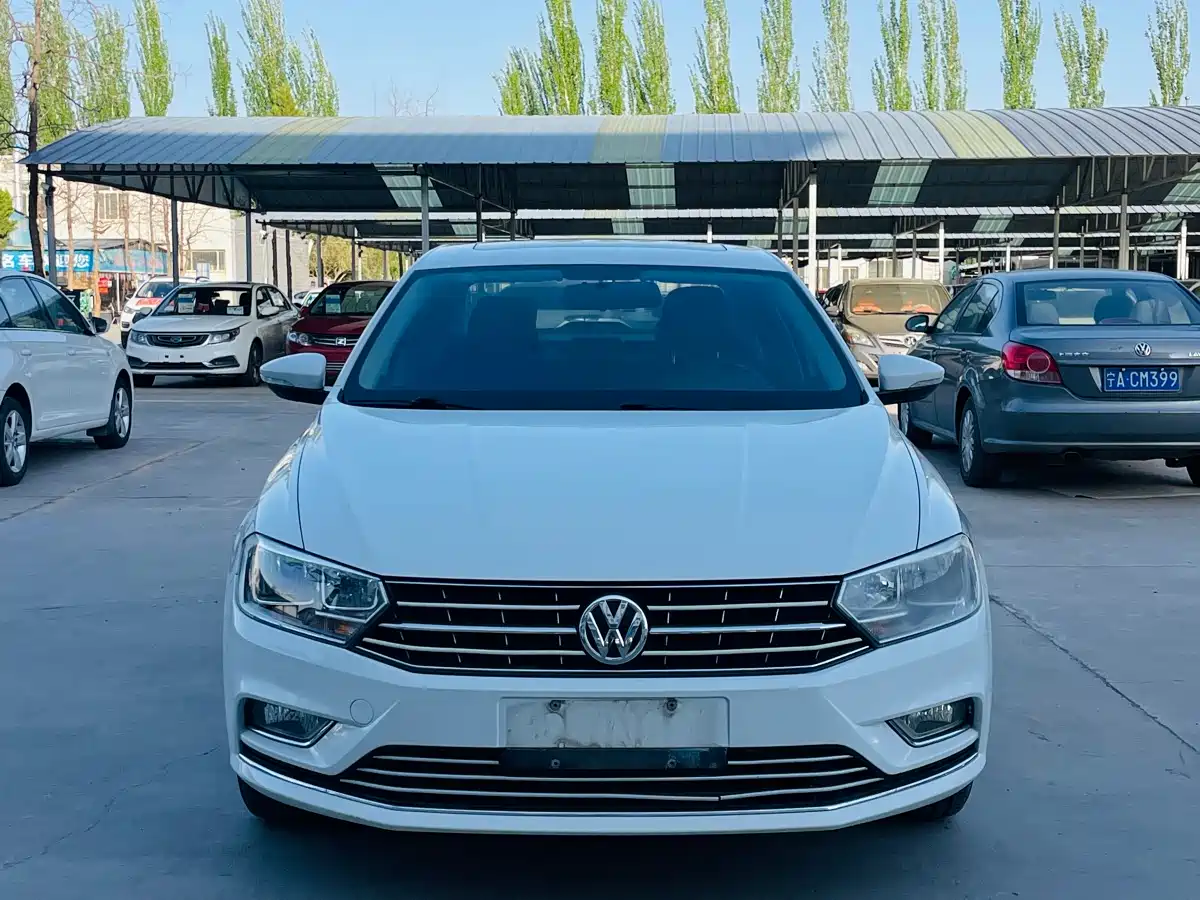 Volkswagen Bora 2017 1.6L Automatic Comfort фото 2