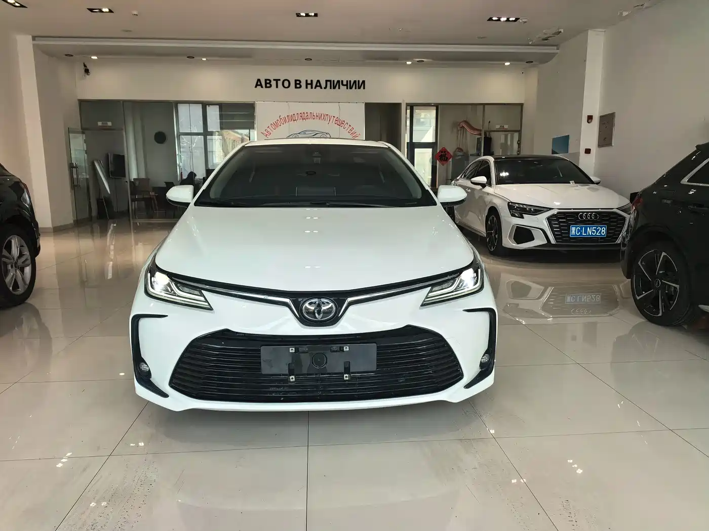 Toyota Corolla 2021 TNGA 1.5L CVT Elite Edition фото 2