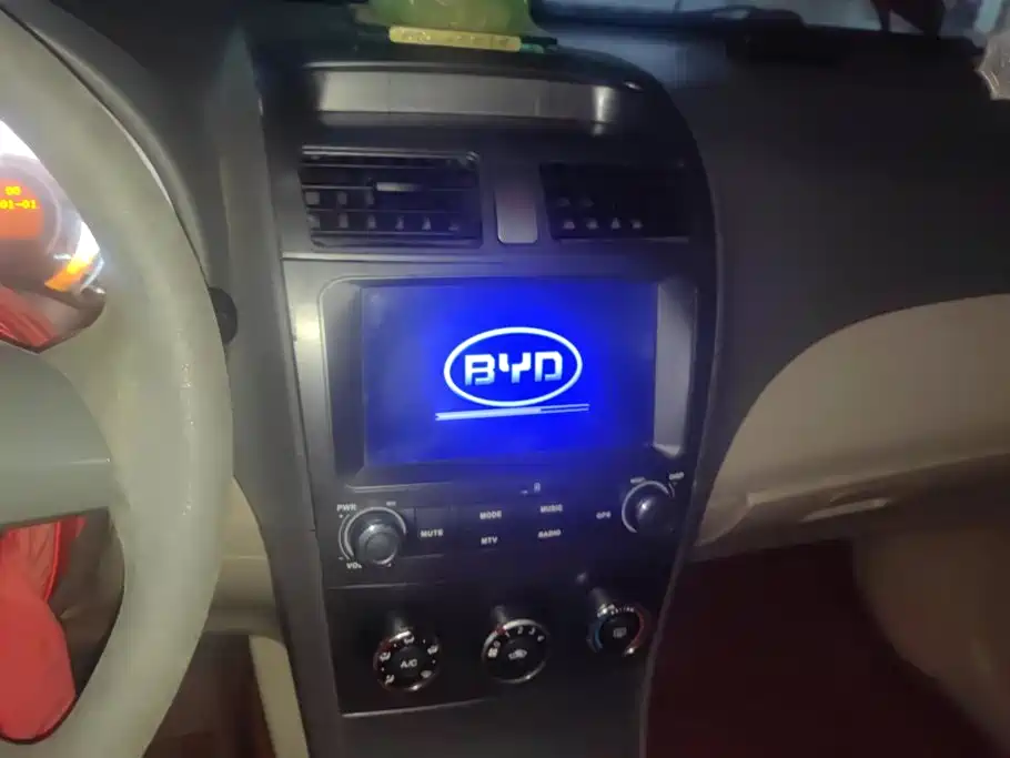 صورة 13 - BYD L3