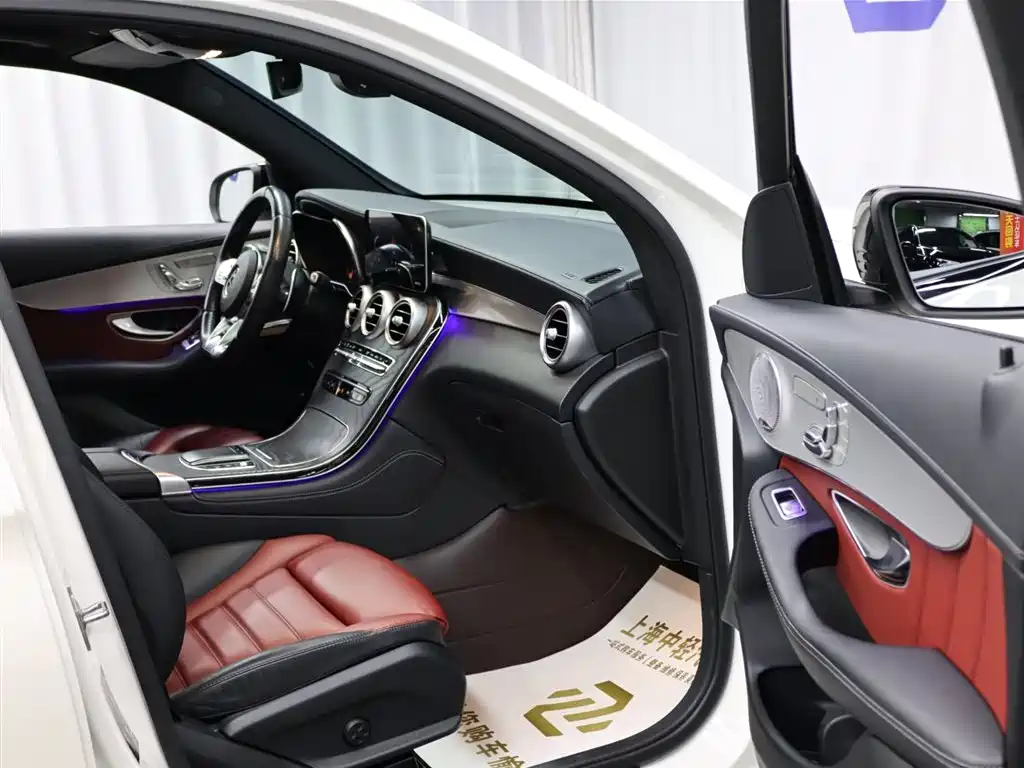 MERCEDES-BENZ GLC AMG