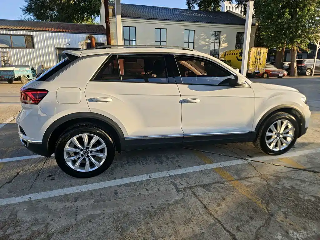 Volkswagen T-ROC 2023 2022 280TSI DSG 2WD Comfort PLUS