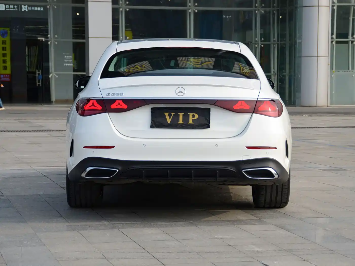 MERCEDES-BENZ E-CLASS (IMPORTED)