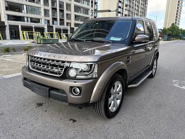 Land Rover Discovery 2015 3.0 SC V6 SE — фото 1