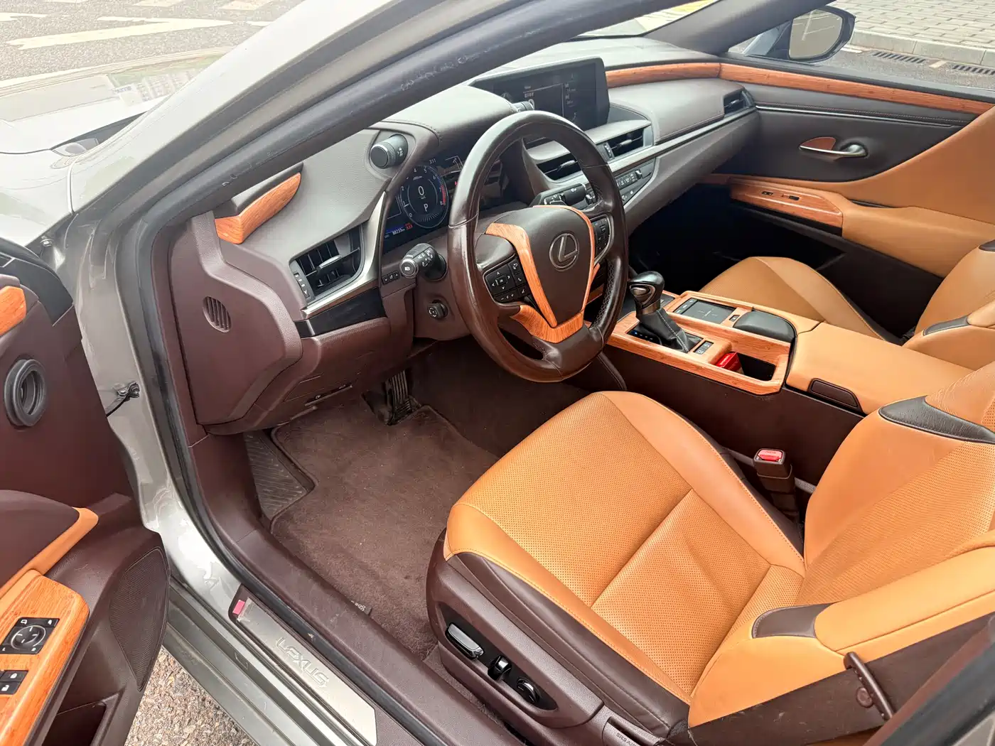 Lexus ES 2020 200 Excellence фото 4